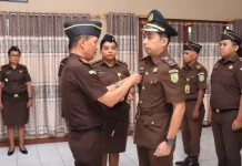 Kajari Merauke Lantik Kepala Seksi Pemulihan Aset dan Pengelolaan Barang Bukti