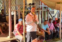 Gubernur Apolo Safanpo Serap dan Jawab Aspirasi Warga Kanis Kobat
