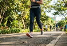 Trik Jalan Kaki Sepuluh Menit Demi Jantung Sehat