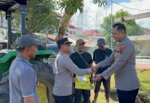 Polres Merauke Serahkan Bantuan Alsintan