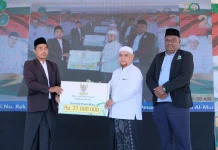 Baznas Merauke Berikan Bantuan Pendidikan untuk Santri OAP