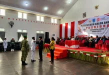 Bupati Asmat Kukuhkan 40 Anggota Paskibra untuk Upacara HUT ke-81 RI