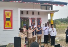 Polsek Kurik Kawal Kunjungan Kerja Menteri Transmigrasi di Kampung Domande