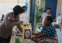 Polwan Polres Mappi Gelar Aksi Sosial