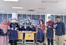 TEP IPB Melatih Anggota Dwitrap dan TP PKK Kampung Tambat Produksi Mi Sagu