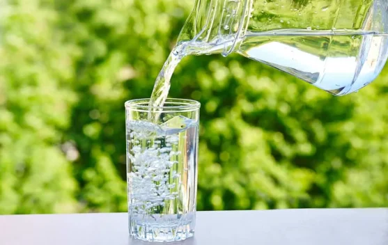 Minum Air Putih Penting Bagi Kesehatan Tubuh