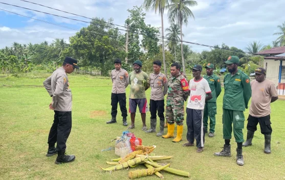 Polisi Musnahkan Tujuh Liter Miras Sagero