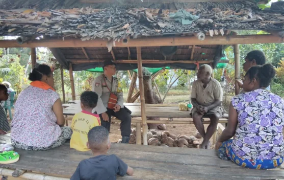 Silaturahmi Bhabinkamtibmas dengan Warga Matara