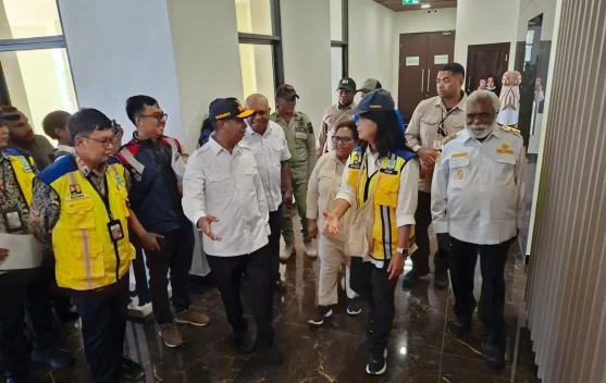 Dua Wamen Tinjau Infrastruktur Jalan hingga Revitalisasi Embung Efata