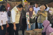 Satgas Sapu Bersih Pelanggaran Harga Sidak di Pasar Wamanggu
