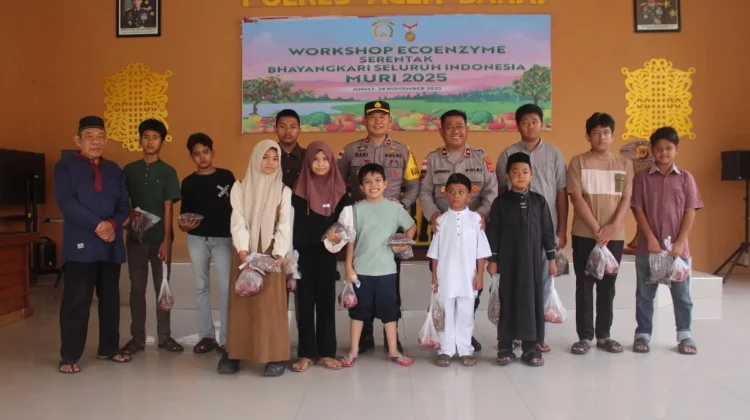 Sambut Meugang, Polres Aceh Barat Berbagi Daging