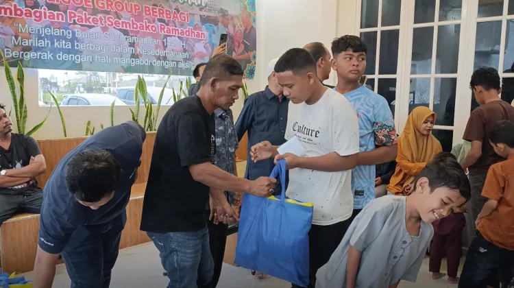 Meuligoe Group Berbagi Sembako Sambut Ramadhan
