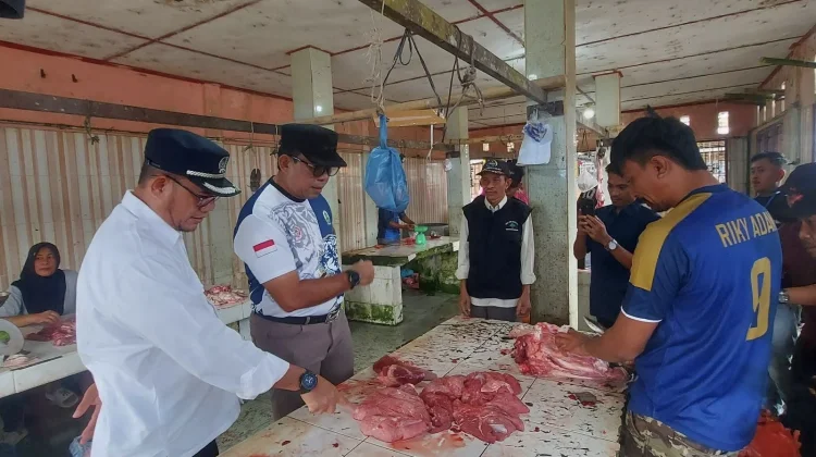 Bupati Simeulue Tinjau Pasar Tradisional Pastikan Stok dan Harga Aman