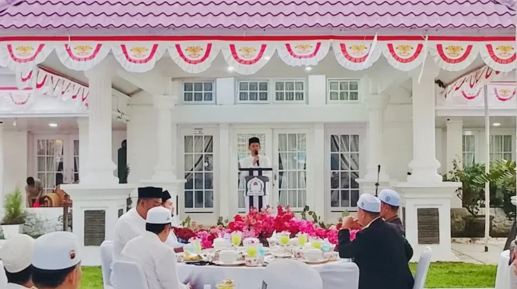 Pemkab Aceh Barat Buka Puasa Bersama Pimpinan Dayah dan Anak Yatim