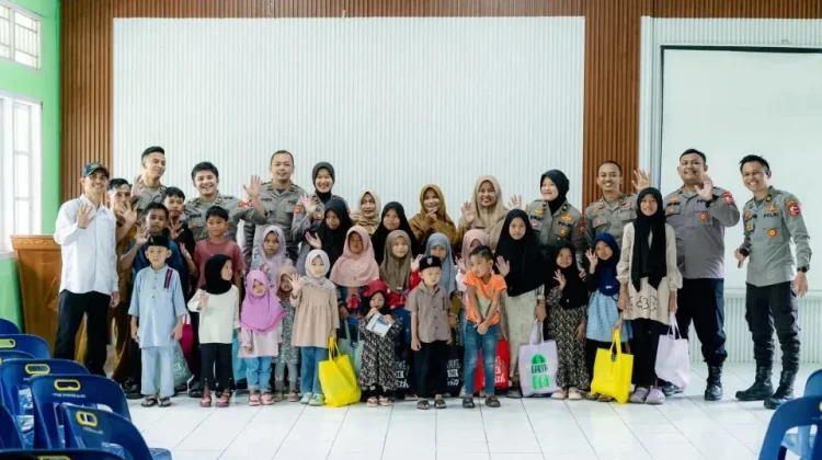 Mahasiswa STIK dan Dinsos Salurkan Bantuan Bencana