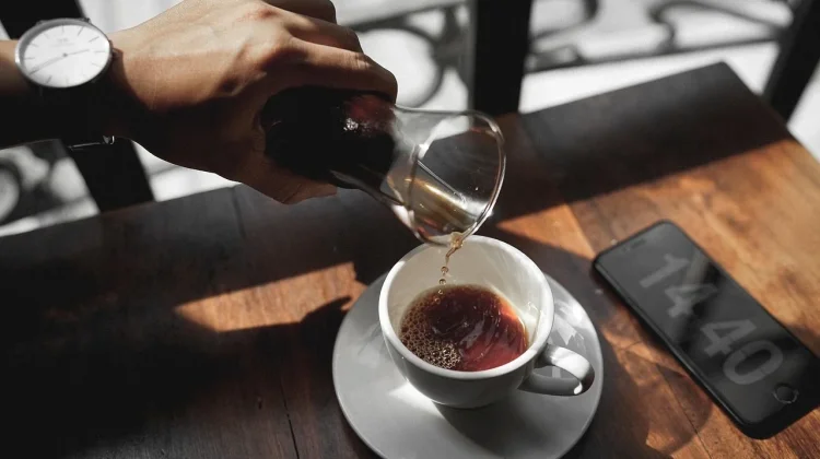 Hindari Minuman Berkafein Berlebihan