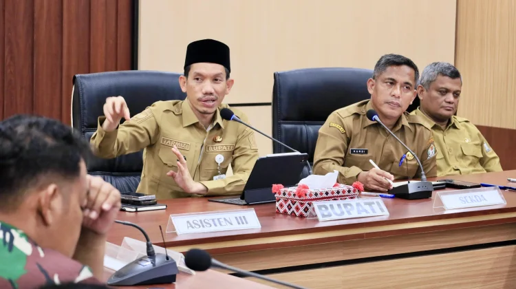 Bupati Pimpin Rapat Perdana Satgas Optimalisasi PAD