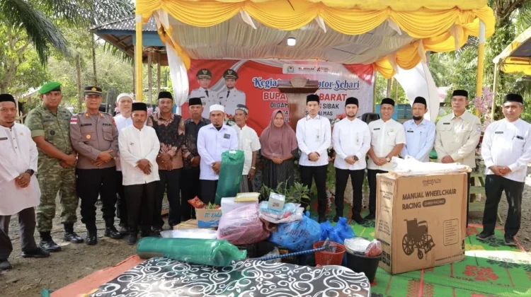 Bupati Aceh Barat Tinjau Program Dokter Masuk Rumah di Sungai Mas