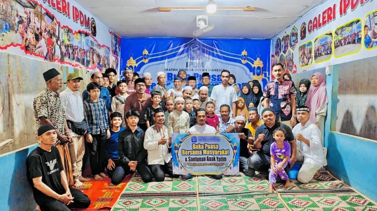 Pemuda Dusun Manggis Santuni 30 Anak Yatim dan Gelar Buka Puasa Bersama Masyarakat