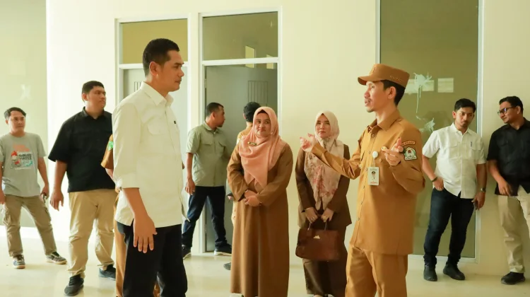 Bupati Aceh Barat Dampingi Sekda Aceh Tinjau RS Regional Meulaboh