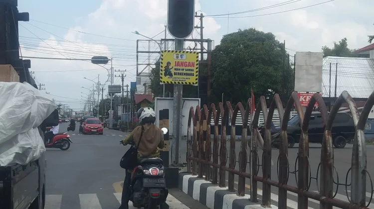 Satlantas Polres Aceh Barat Imbau Pengendara Tidak Gunakan Ponsel saat Berkendar