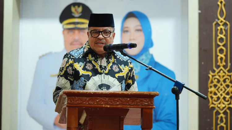 Bupati Serahkan Bantuan kepada 1.832 Anak Yatim di Nagan Raya