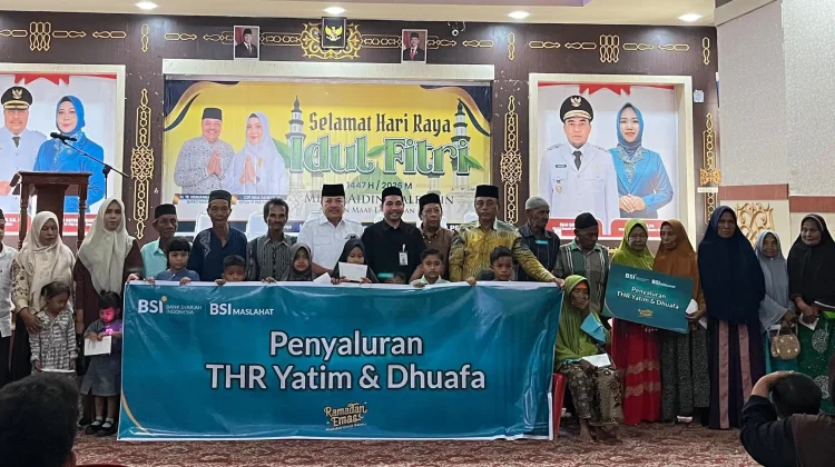 BSI Serahkan Santunan THR Yatim Dhuafa ke Pemkab Nagan Raya