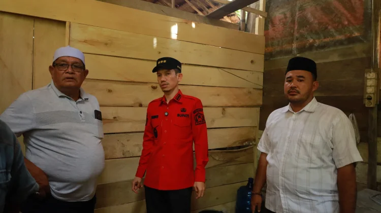 Bupati Aceh Barat Tinjau RTLH, Pastikan Bantuan Tepat Sasaran
