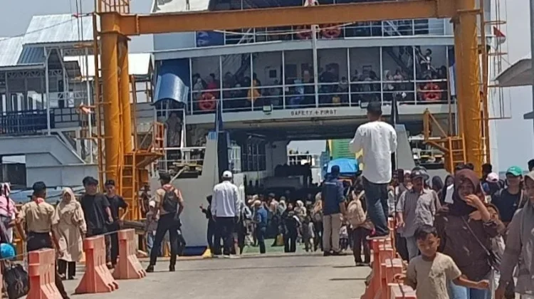 Kunjungan Wisatawan ke Sabang Membludak, KMP Aceh Hebat 2 Penuh