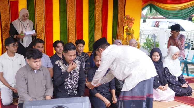 IPMS Gelar Peusijuk Sarjana ke-66 dan HUT di Samatiga Aceh Barat