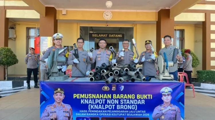 Polres Aceh Jaya Musnahkan 50 Knalpot Tidak Berstandar