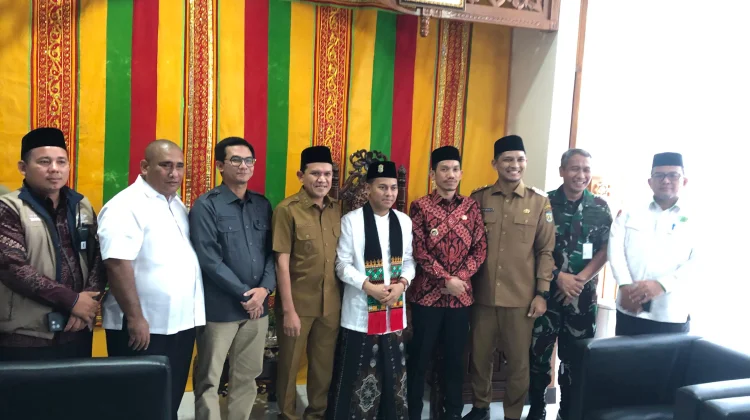 Habibi Siap Sampaikan Dakwah di Masjid Agung Meulaboh