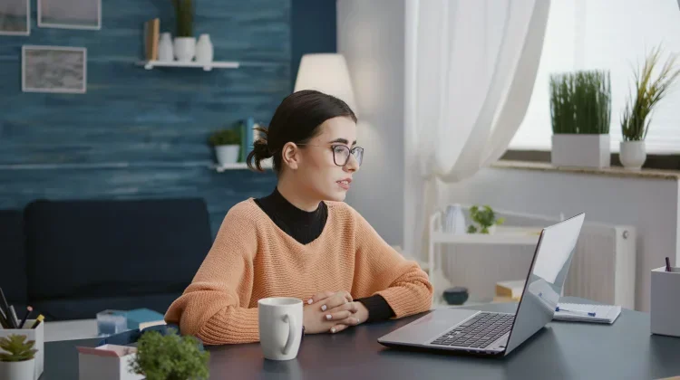 WFH, WFO, dan Hybrid di Era Digital Sebagai Sistem Kerja Fleksibel