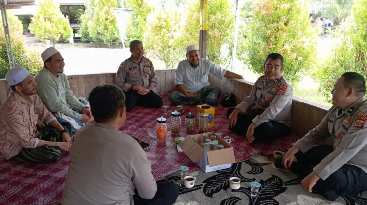 Sat Binmas Polres Aceh Barat Perkuat Sinergi dengan Ulama dan Santri