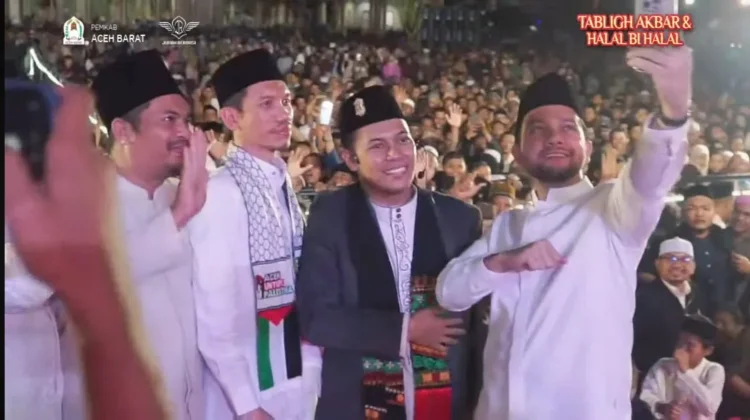 Tabligh Akbar Tgk Habibi Kupas Sosok Pemimpin yang Mencintai Rakyat