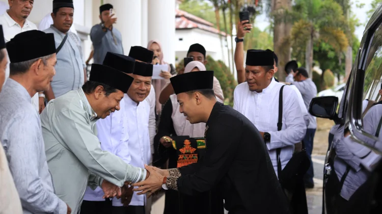 Bupati TRK Sambut Tengku Habibi
