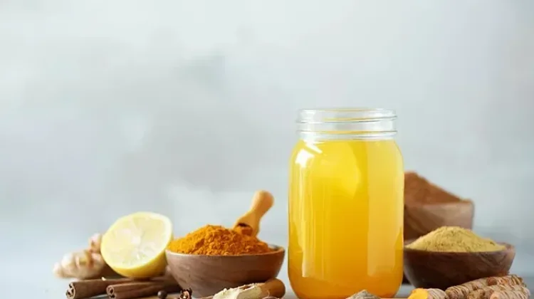Jamu Temu Lawak Solusi Alami untuk Menjaga Vitalitas Pria dan Kesehatan Wanita