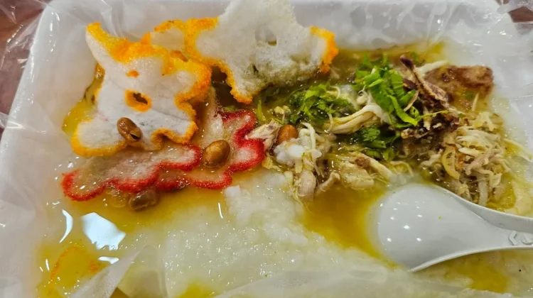 Cara Memasak Bubur Ayam untuk Sarapan Keluarga