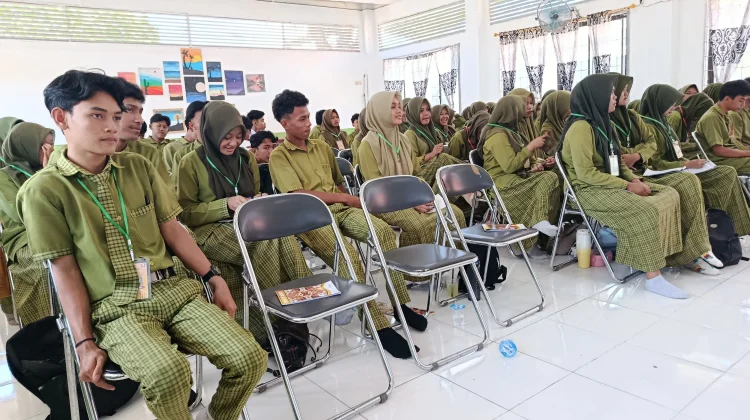 SMA Bunga Bangsa Latihan Ilmu Jurnalistik pada kegiatan LDKS
