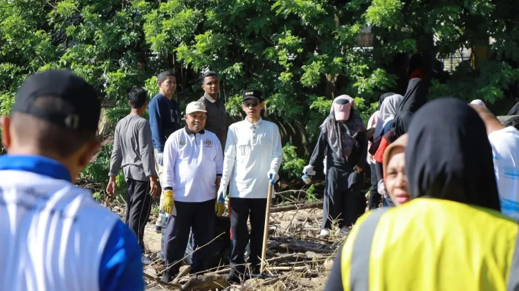 Pemkab Aceh Barat Terapkan WFH Jumat, ASN Bersepeda ke Kantor