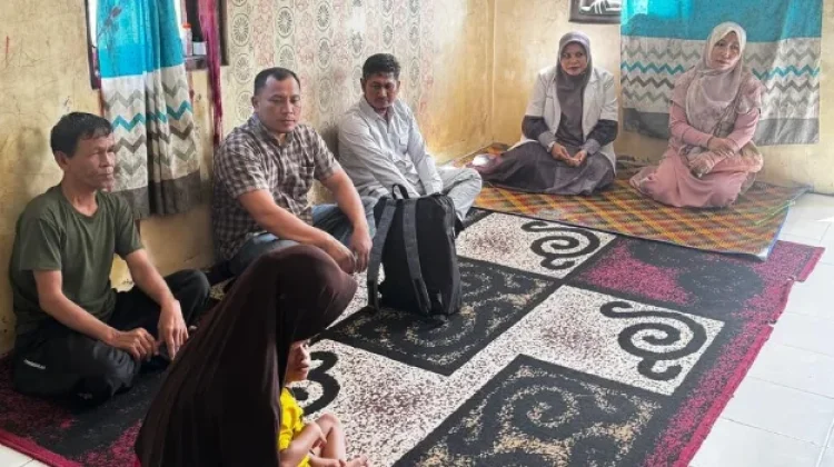 Muspika Samatiga Cek Kesehatan Gratis Program "Dokmaru"