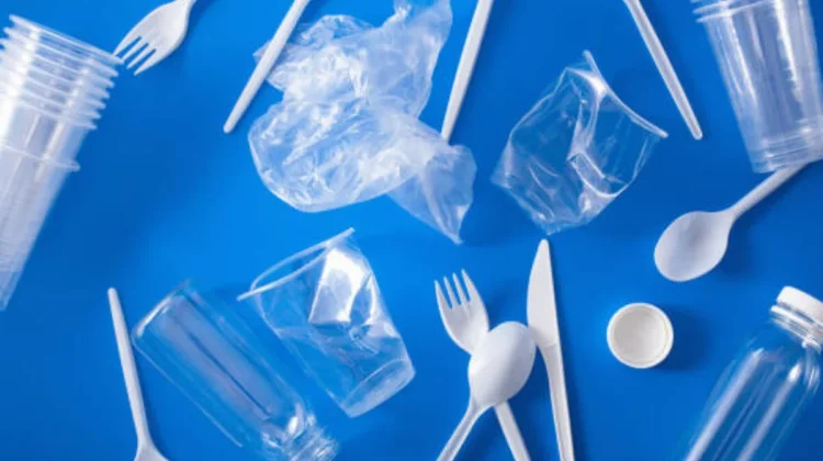 Kenaikan Harga Plastik,Acaman Indusrptri atau Harapan Baru bagi Bumi.