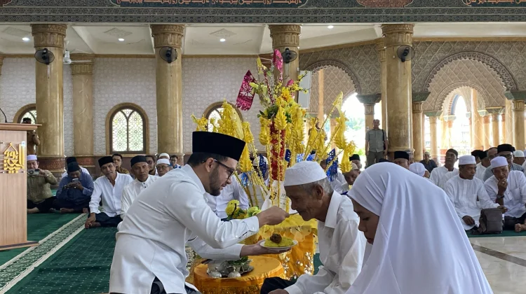 Peusijuk JCH Aceh Barat, 259 Jemaah Siap Berangkat Haji