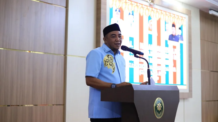Wabup Nagan Raya Peusijuk Jemaah Calon Haji yang Segera Berangkat