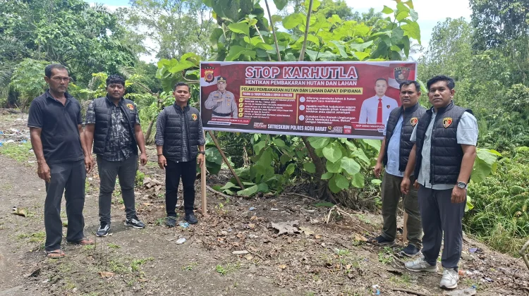 Satreskrim Polres Aceh Barat Pasang Spanduk Edukasi Cegah Karhutla