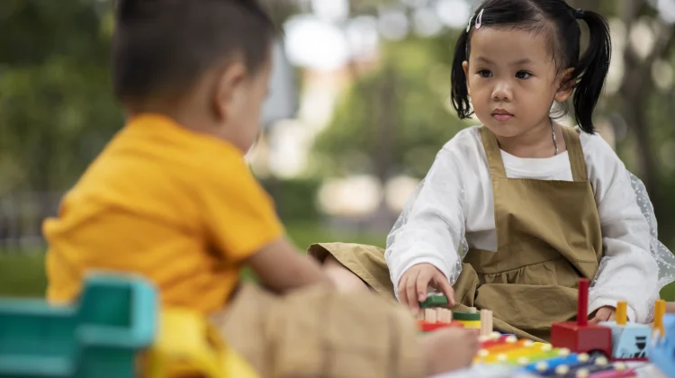 Tips sebelum Titip Anak, Ini Checklist Memilih Daycare yang Tepat
