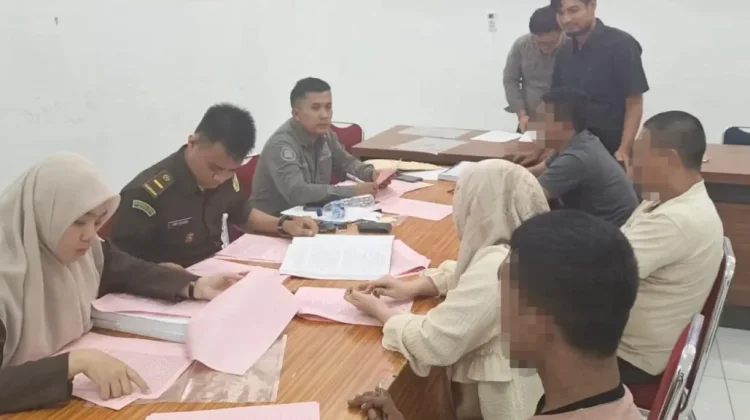 Polres Aceh Barat Serahkan 6 Tersangka Sabu ke Kejaksaan