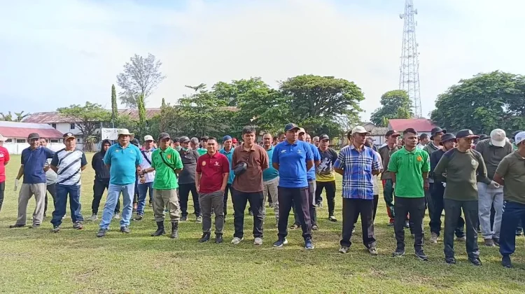 Pemkab Aceh Barat Rayakan May Day dengan Gotong Royong Bersama ASN dan Buruh