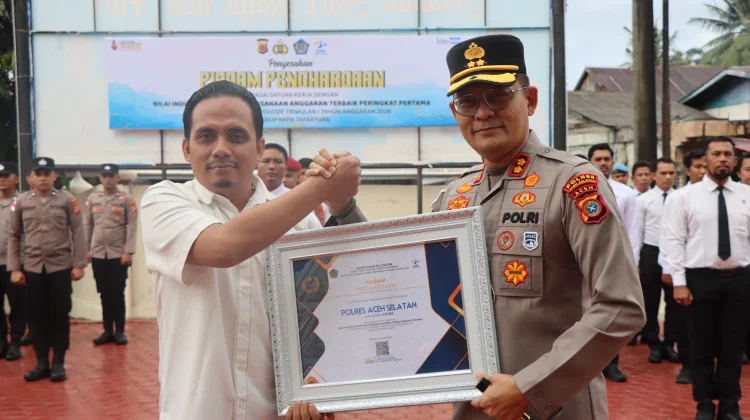KPPN Tapaktuan Beri Penghargaan IKPA Sempurna kepada Polres Aceh Selatan