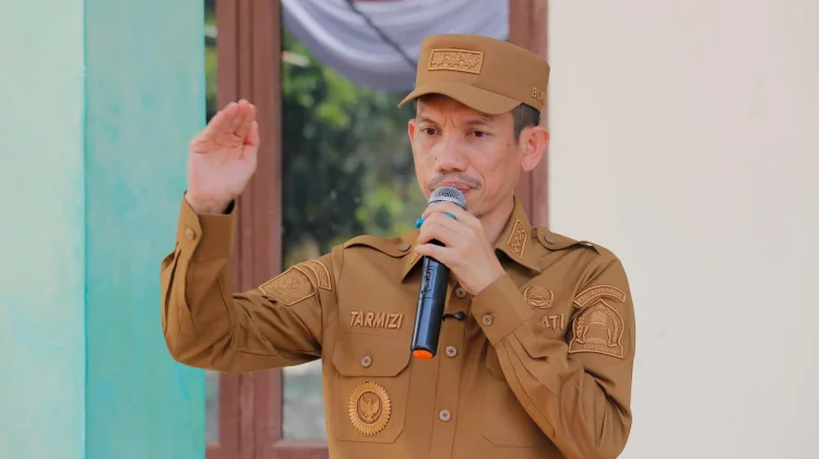 Bupati Tarmizi Launching Alat Pertanian